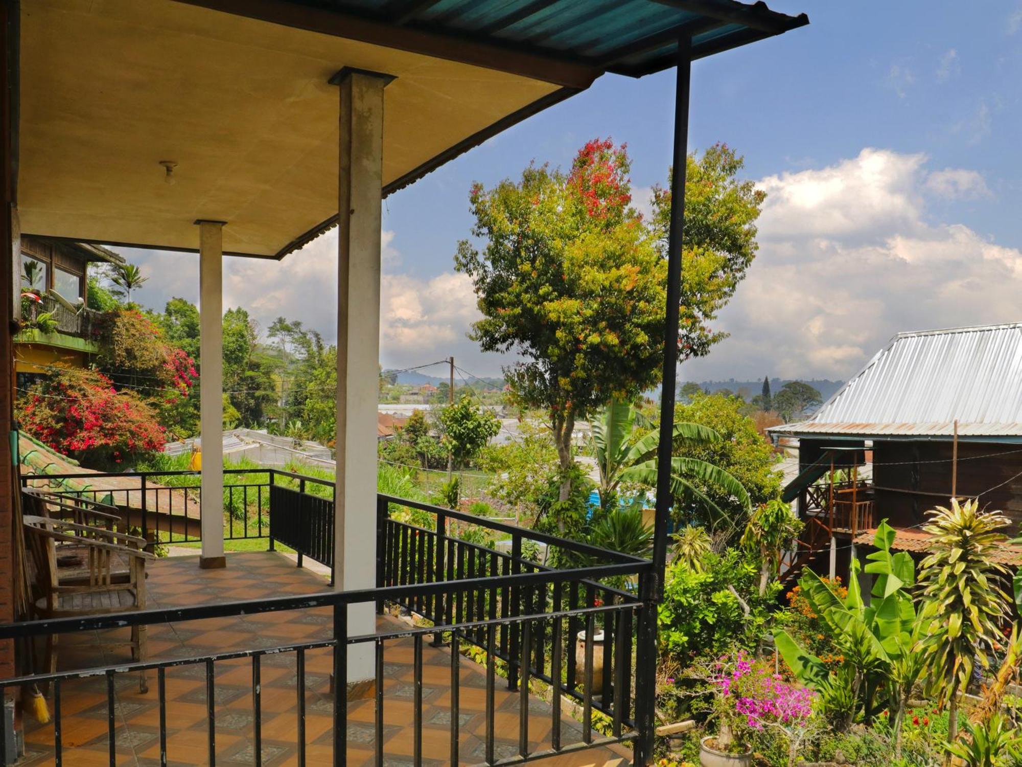 Dajan Buyan Homestay Bedugul  Exterior photo