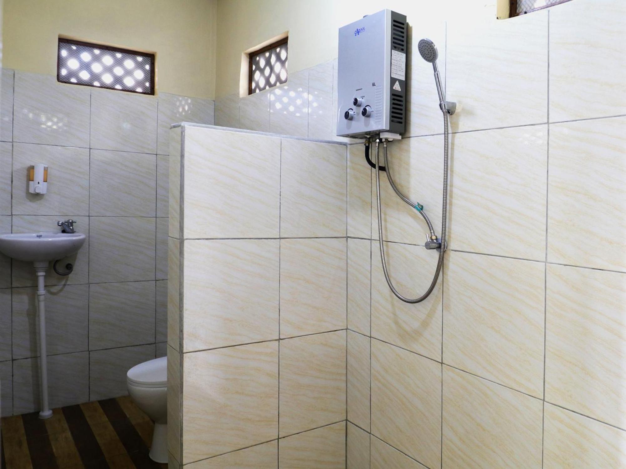 Dajan Buyan Homestay Bedugul  Exterior photo